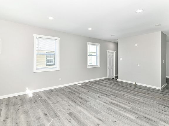 4th image of 4311 Norwaldo Ave
