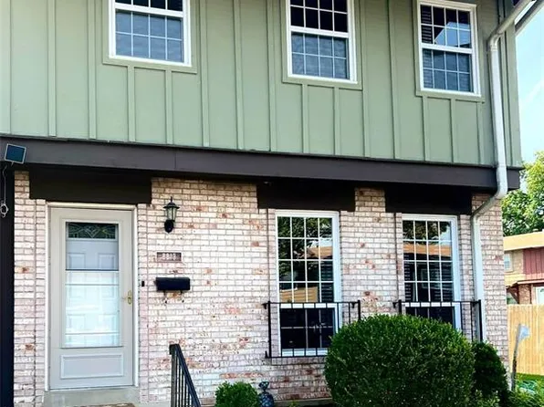 8813 Santa Bella Dr, Hazelwood, MO 63042