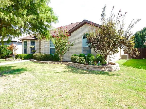 3rd image of 713 Donny Brook Dr