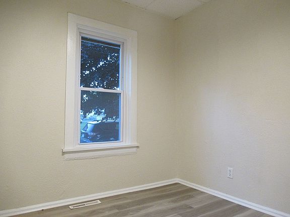 2nd image of 426 Huron St #1
