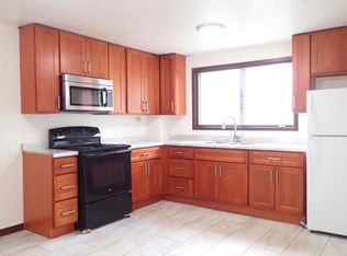 2545 N School St, Honolulu, HI 96819