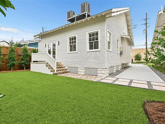 5th image of 2622 Lowerline St