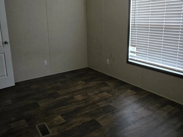 166 Wesley Way — Photo 9