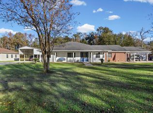 8592 Creek Rd, Orange, TX 77630