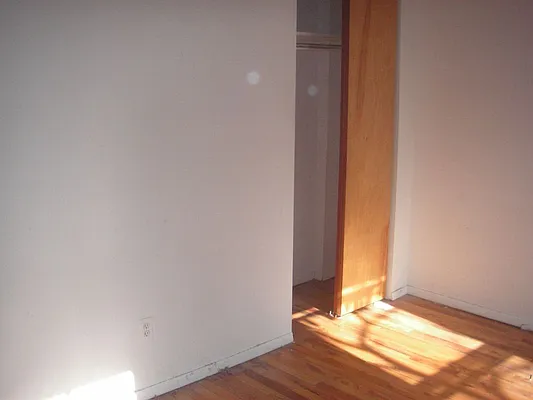 Rented by Sky Management | media 19