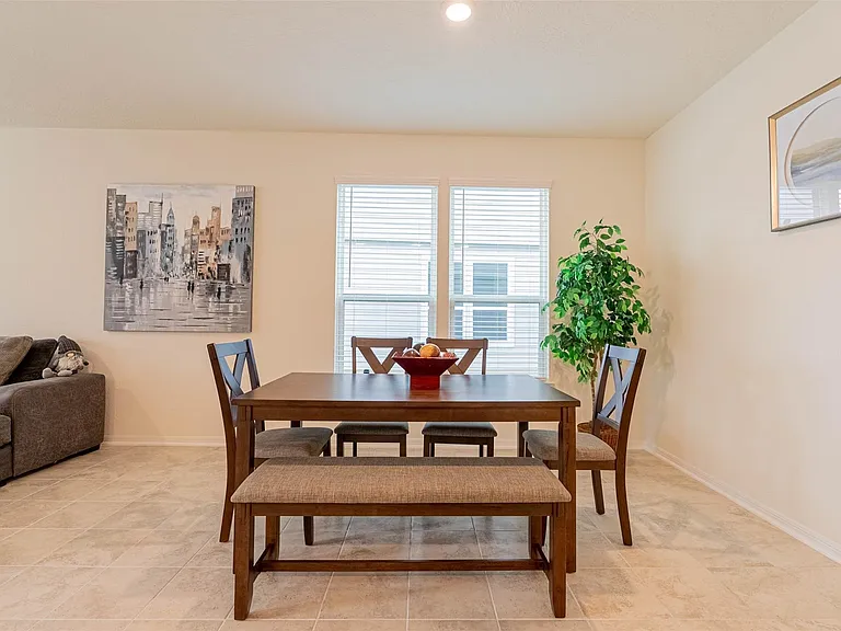 2114 Damasi Ln — Photo 17