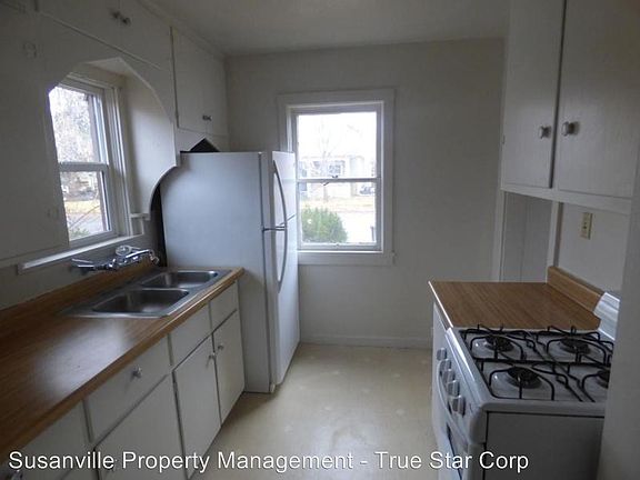 4th image of 1408 North St APT 1
