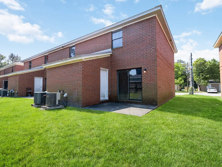 7250 Hilburn Rd #3A — Photo 12