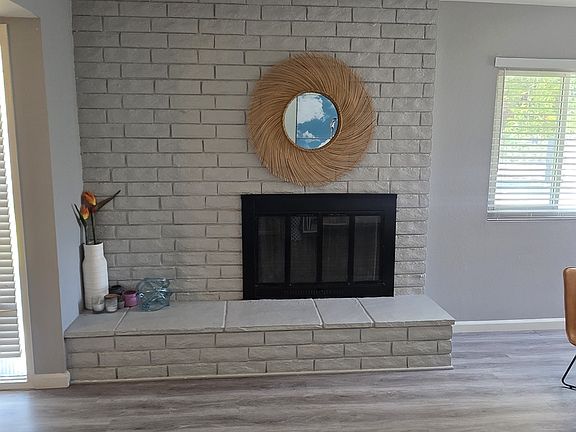 5th image of 8867 Mariposa St