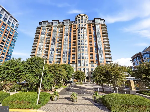 8220 Crestwood Heights Dr APT 908, Mc Lean, VA 22102
