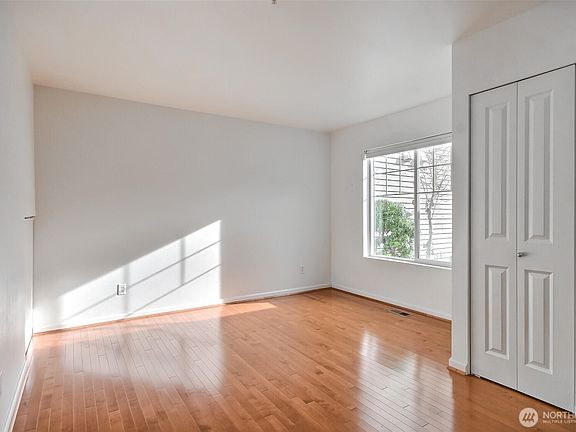 5th image of 5909 Panorama Drive SE #14-103