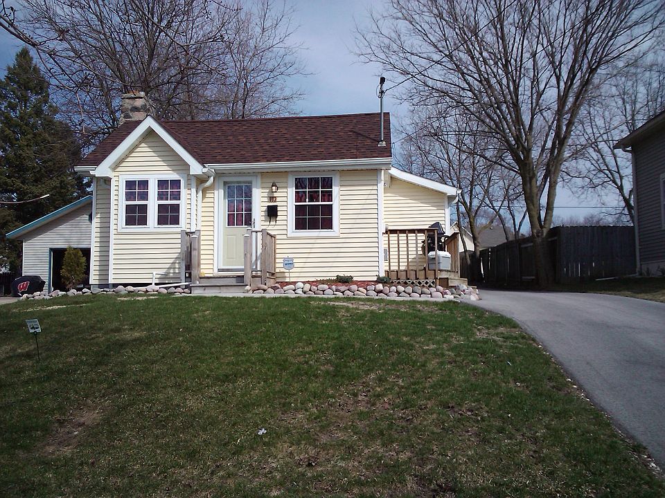 1st image of 133 N Hine Ave