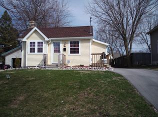 133 N Hine Ave, Waukesha, WI 53188