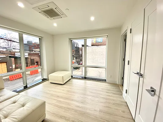 Rented by Nest Seekers International | media 19