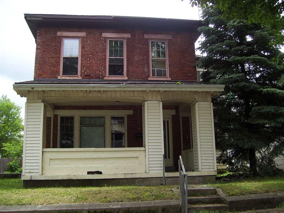 1st image of 311 S 7th St