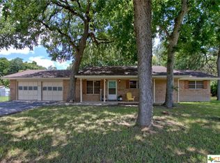 251 Becker Ln, Seguin, TX 78155