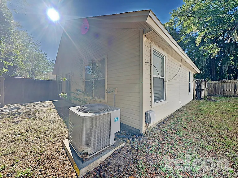 1293 Munson Cove Dr — Photo 14
