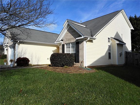 3rd image of 4323 River Bluff Ter