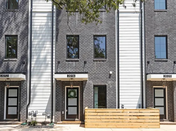 3012 Cobbs Hill Rd, Charlotte, NC 28205
