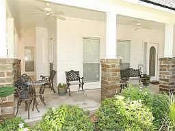 4th image of 713 Paradise Ln