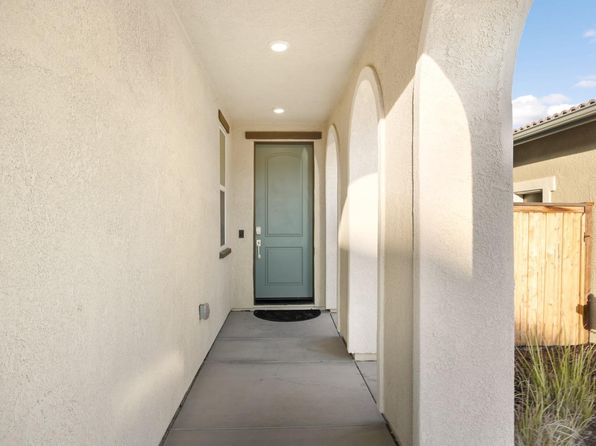 7084 Sacramento Drive, Tracy, CA 95377