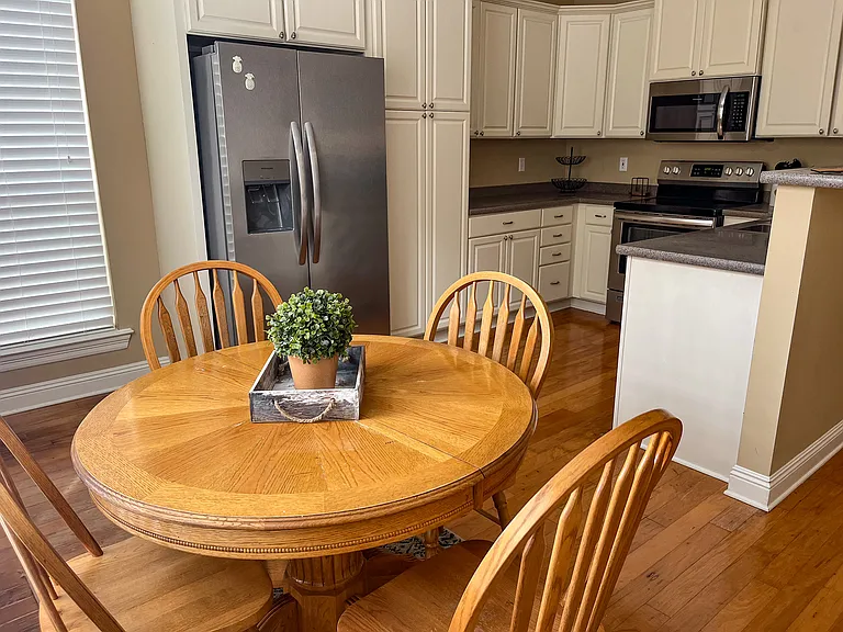 7070 Caddys Court Dr — Photo 10