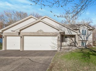 12335 Walnut Dr, Rogers, MN 55374