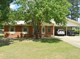 116 N Jefferson Street Ext, Lyons, GA 30436