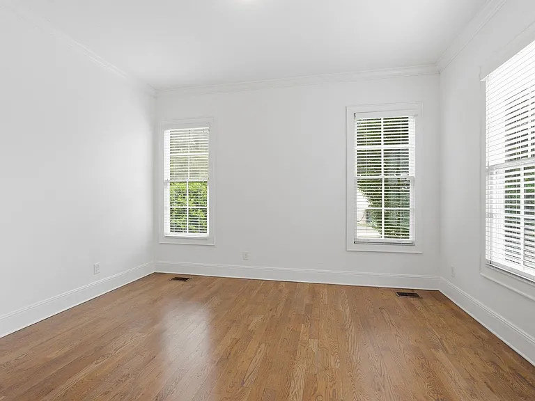 404 Woodmont Hall Pl — Photo 25