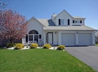 17 Gettysburg Dr, Howell, NJ 07731