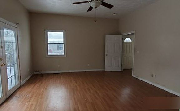 2nd image of 611 McClung Ave