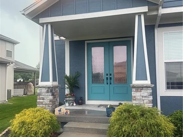 16972 S Hunter St, Olathe, KS 66062