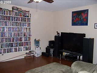 1st image of 180 Meadow Park Ct
