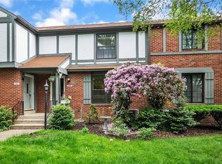 109 Woodcrest Dr, Sewickley, PA 15143