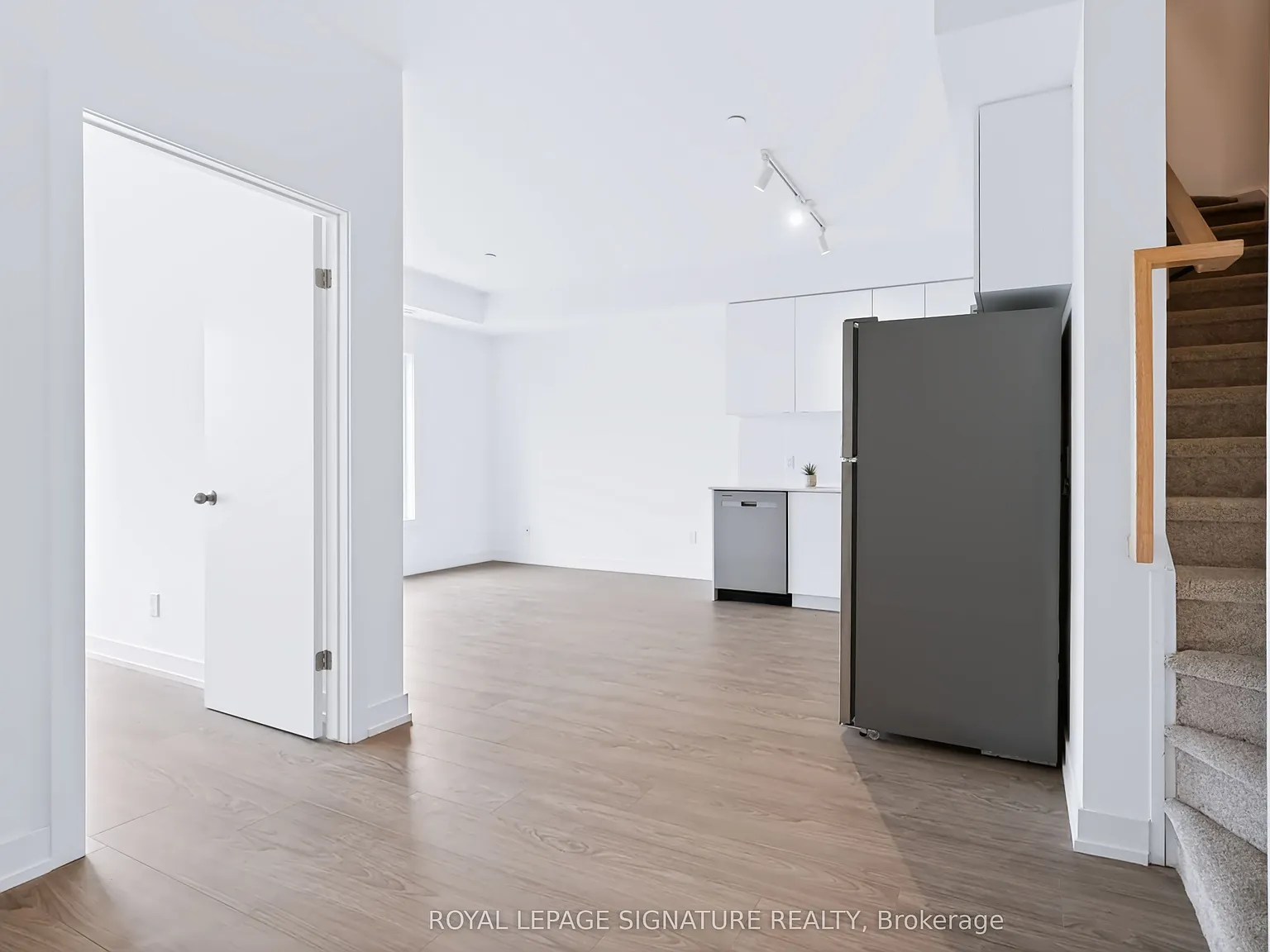 3 bed, $2,450 — Photo 4