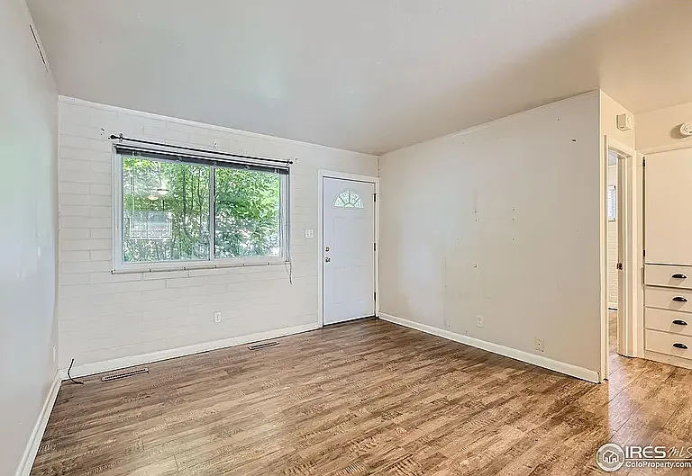 1308 Castlerock Dr — Photo 3