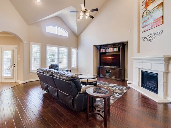 4th image of 18814 Banyan Cove Ln