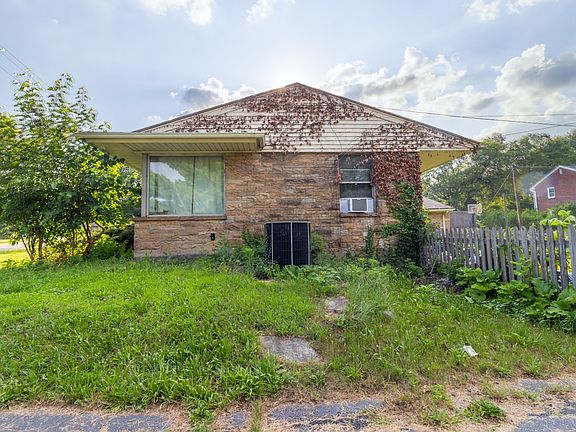 5th image of 2808 E State St