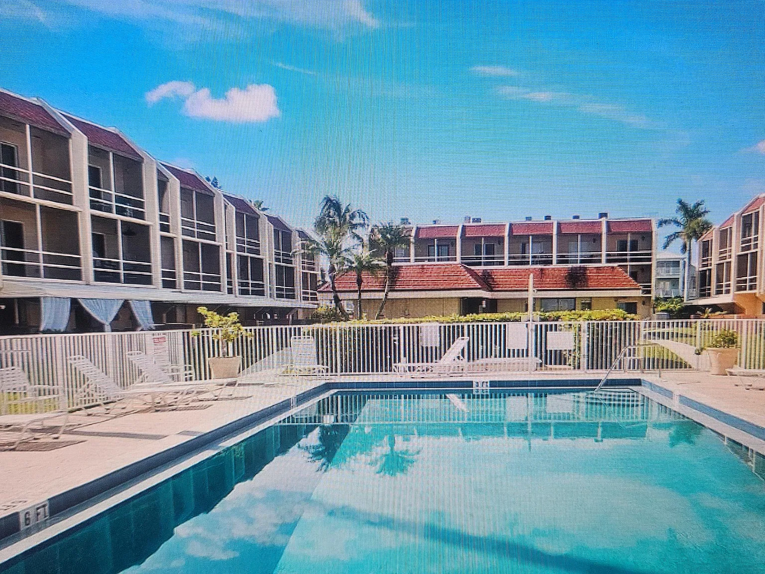 2 bed, 1014 sqft, $1,900 — Photo 3