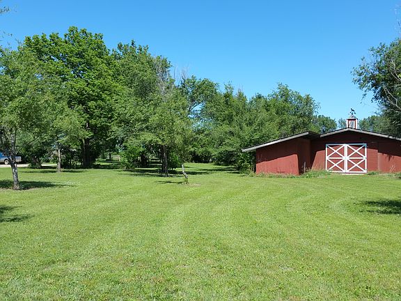 Barn w/cupola front pasture