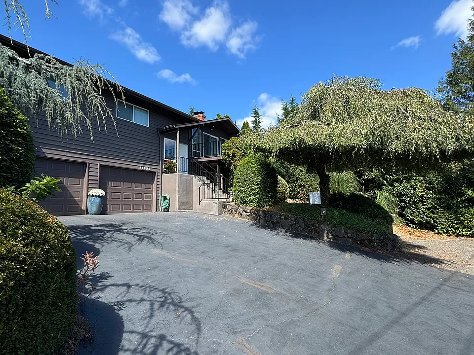 11855 SW Beef Bend Rd #1