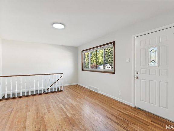 3rd image of 10814 Canter Way Dr
