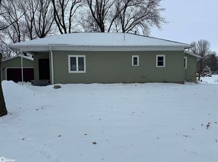 306 5th St N, Dakota City, IA 50529