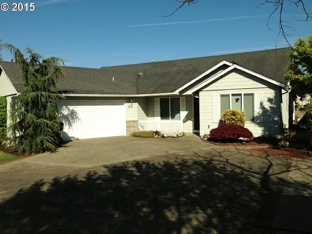 831 Meadowlawn Pl photo 1