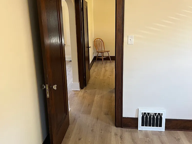 425 Pleasant St — Photo 26