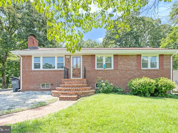 7808 Howard St, Manassas, VA 20111