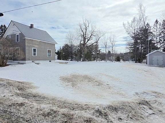 4th image of 14 Pleasant Street