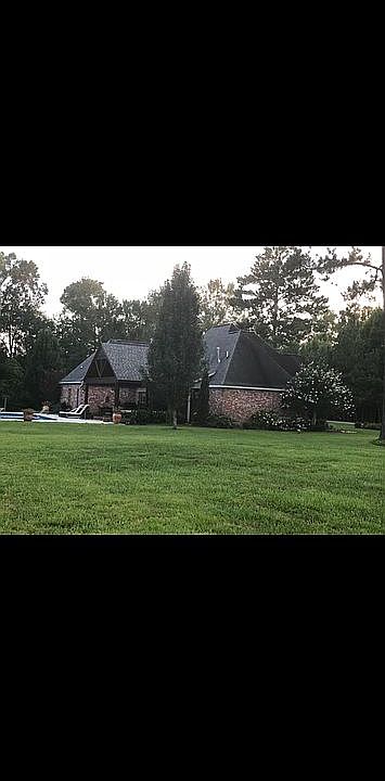 1st image of 1715 Willow St