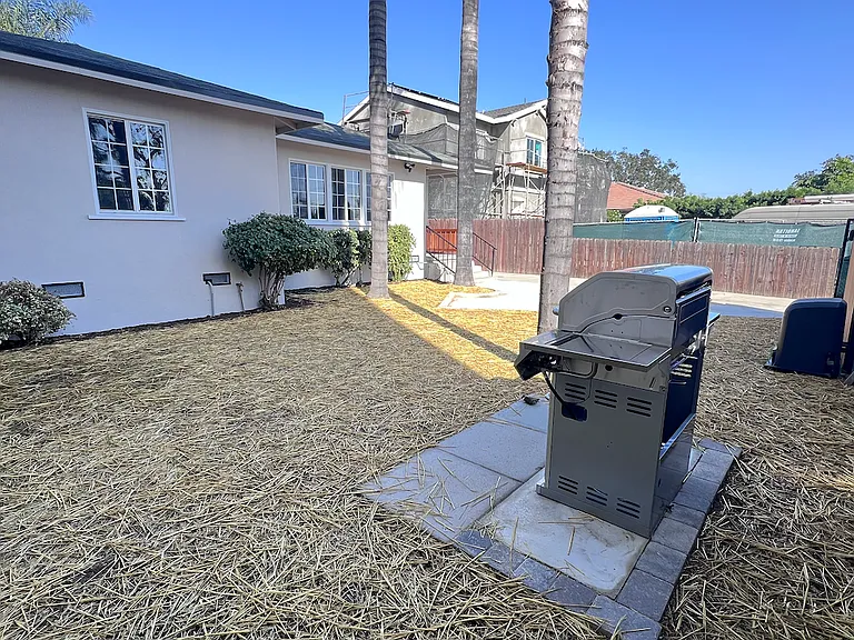 3547 E Green St #A — Photo 23