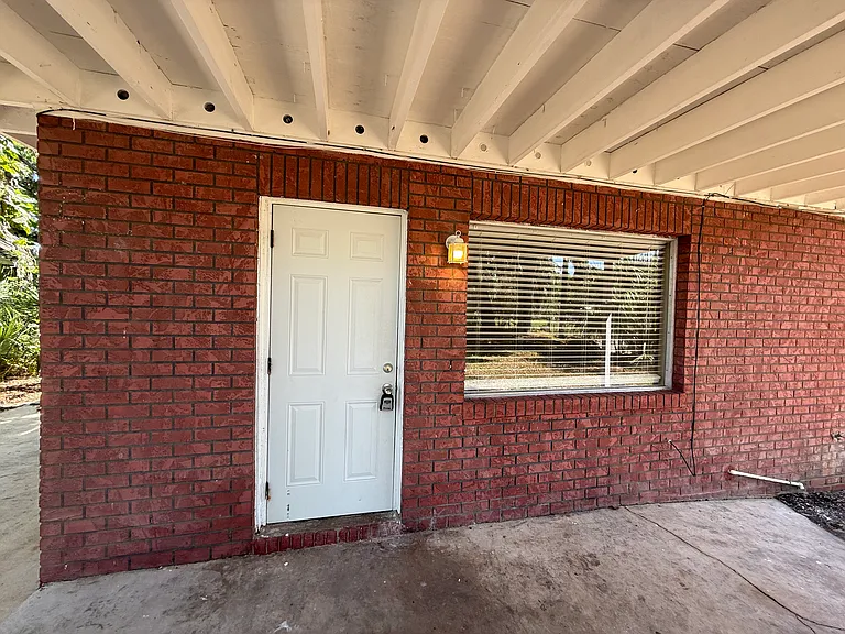 357 Parkway St — Photo 2